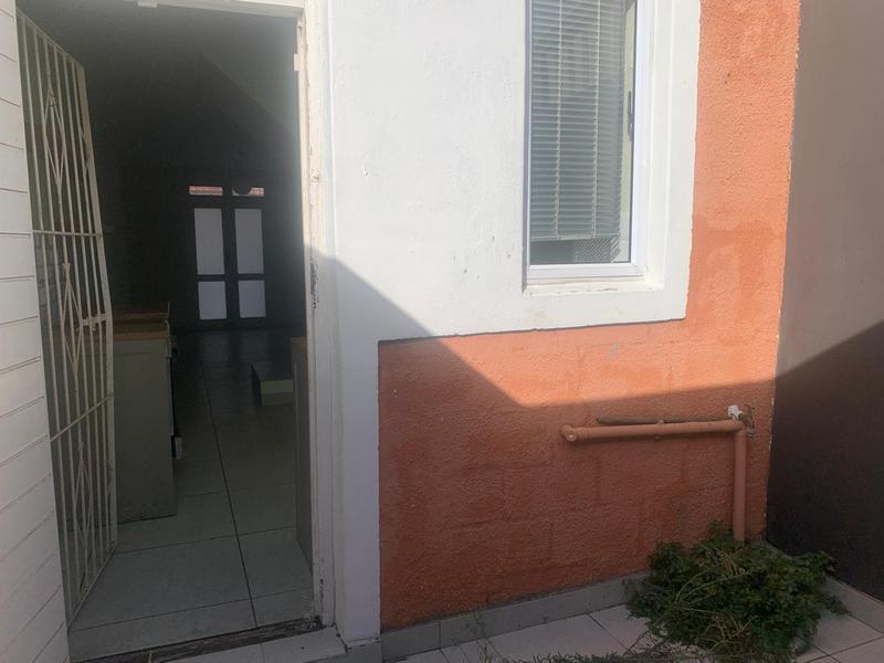 2 Bedroom Property for Sale in Woodstock Western Cape